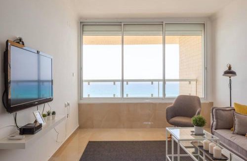 Bat Yam Apartment | O&O Group-Exciting Beach View Best Loc Bat-Yam 3BR
