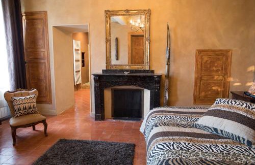 Saint-Marcel-sur-Aude Bed & Breakfast | O'palmier Caché