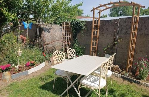 Cholet Apartment | O Petit Jardin studio Cholet