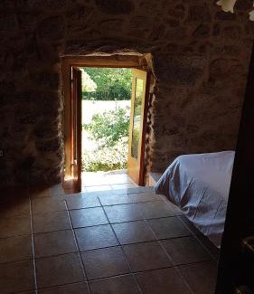 Cerdedo House | O POMAR VELLO