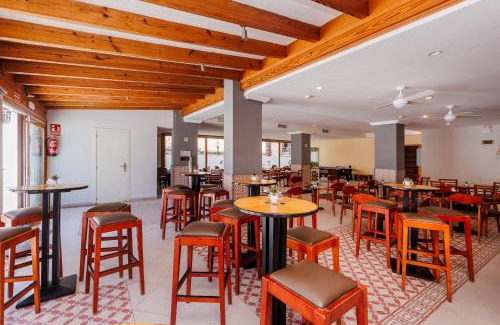 S'Illot-Cala Morlanda Hotel | O7 Colombo