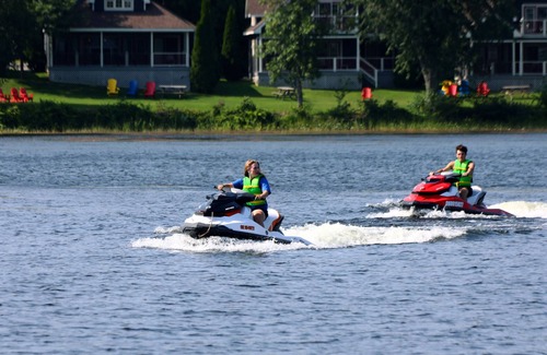 Port Stanton Cottage | Oak Cottage - Lakefront Cottage on Beautiful Sparrow Lake