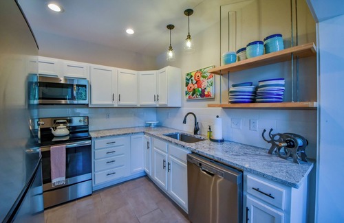Tuscaloosa Apartment | Oak - Downstairs Only! Book for 30 days or longer!