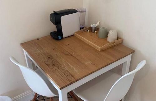 Oakleigh House | Oak