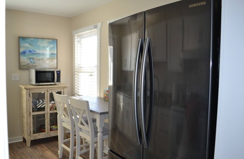 Long Beach House | Oak Island Beach House - Sand, Sun, and Fun Just Steps Away!