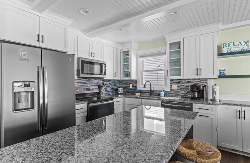 Long Beach House | Oak Island Beachfront Paradise! Newly Remodeled