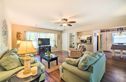 Tranquil Harbour House | Oak Island Home w/Fenced Yard, Walk to Long Beach