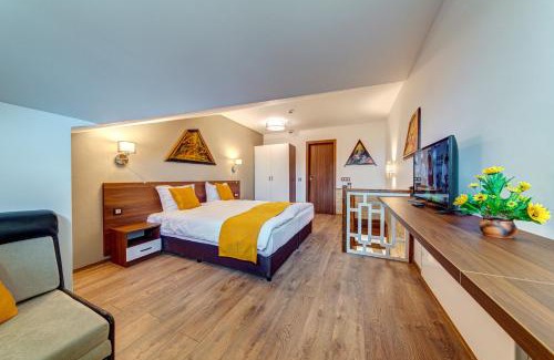 Smolyan Apartment | OAK PARADISE