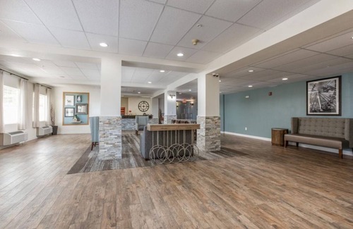 Branson Theater District Apartment | Oak Ridge at Branson w Modern Studio. Experience it