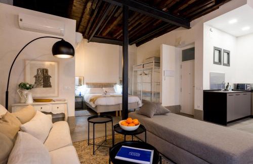 El Arenal Apartment | Oak & Sandstone Studio - Space Maison Apartments