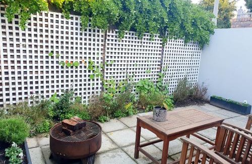 Wynberg Apartment | Oak Self Catering Cottage