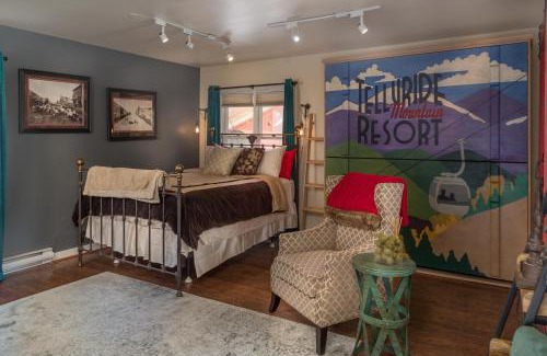 Telluride House | Oak Street South 126 - Dahl Haus Cottage