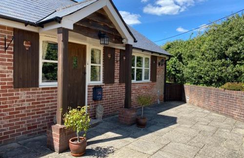 New Forest District House | Oak Tree Cottage, Charming, Rural New Forest Home