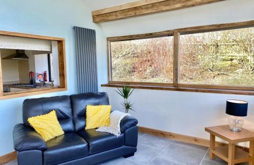 Tirabad House | Oak View Cottage