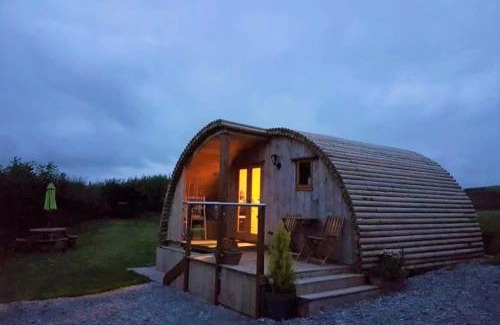 Llanddeusant House | Oak View