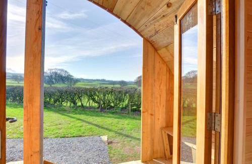 Llanddeusant House | Oak View