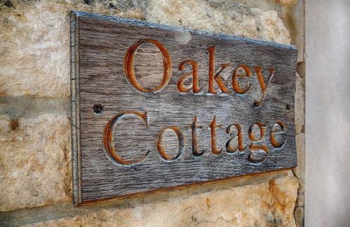 Bourton House | Oakey Cottage - Complimentary Breakfast