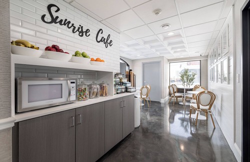Rochester Hotel | Oakfield Hotel & Suites, an Ascend Collection Hotel