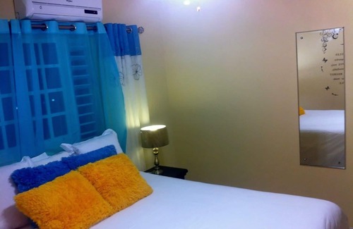 Constant Spring Hotel | Oakland Guest Apartments