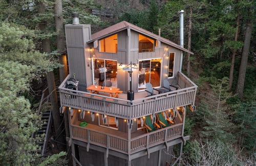 Arrowhead Villas Cabin | Oakmont Treehouse in San Bernardino