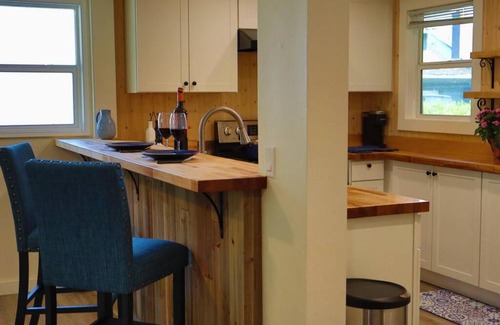 Oakridge Apartment | Oakridge Adventure Studio 2