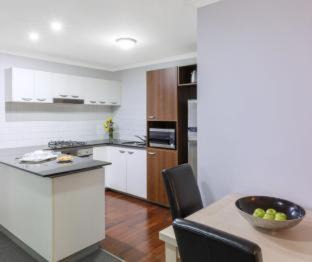 Brisbane Central Business District Apartment | Oaks Brisbane Lexicon Suites