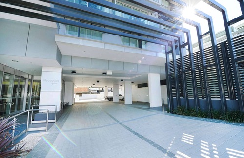 Gladstone Apartment | Oaks Gladstone Grand Hotel
