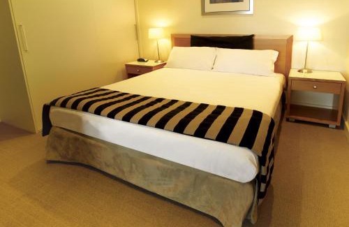 Glenelg Apartment | Oaks Glenelg Liberty Suites