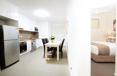 Moranbah Apartment | Oaks Moranbah Suites