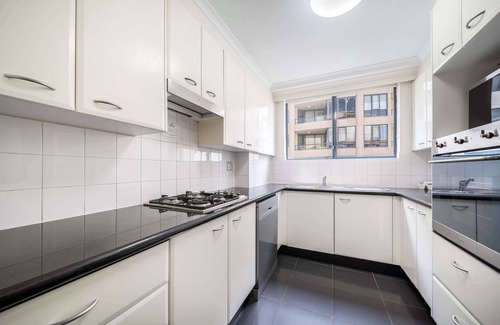 Haymarket Apartment | Oaks Sydney Castlereagh Suites