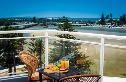 The Entrance Apartment | Oaks The Entrance Waterfront Suites