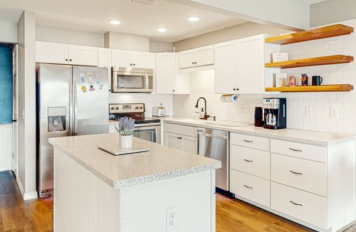 Parker House | Oakshore Oasis | Waterfront townhome in Panama City
