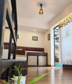 Vayittiri Apartment | OaKsTaYs