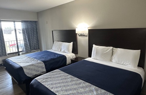 Oakdale Hotel | Oakwood Inn