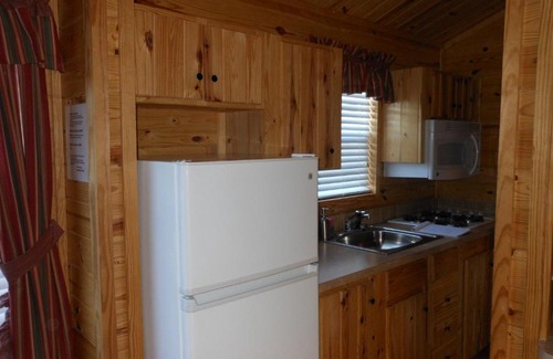 Descanso Resort | Oakzanita Springs Camping Resort Cabin 2