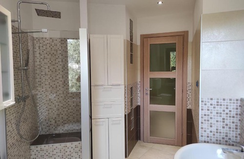 Mombercelli Apartment | Oasi del Monferrato - appartamento verde