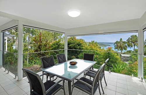 Hamilton Island Apartment | OASIS 13 in Hamilton Island