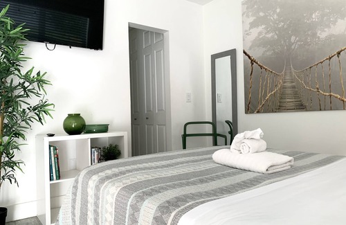 Edgewater Apartment | Oasis-14 5 MIN FROM MIAMI BEACH, Studio
