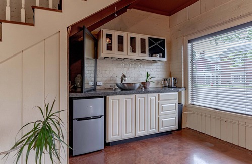 Shelbyville House | oasis 522!