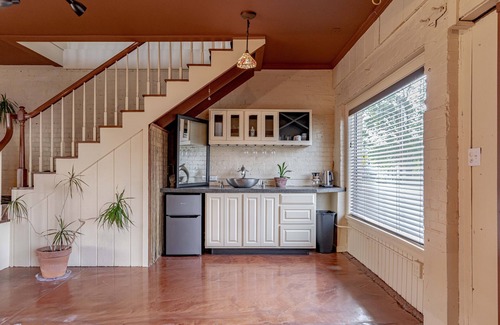 Shelbyville House | oasis 522!