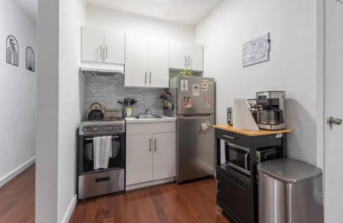 Central New York City House | Oasis Apartment by Times Square