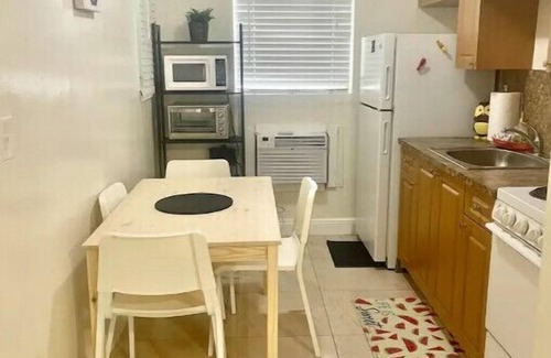 Highland Garden Apartment | Oasis at Hollywood II - Sleep 2 - Unit 4