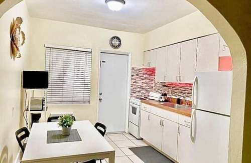 Highland Garden Apartment | Oasis at Hollywood II - Sleep 4 - Unit 2