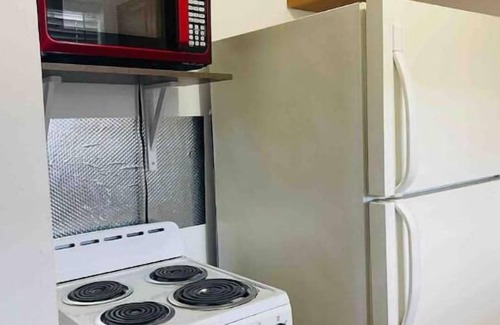 Highland Garden Apartment | Oasis at Hollywood ll - Sleep 2 - Unit 3