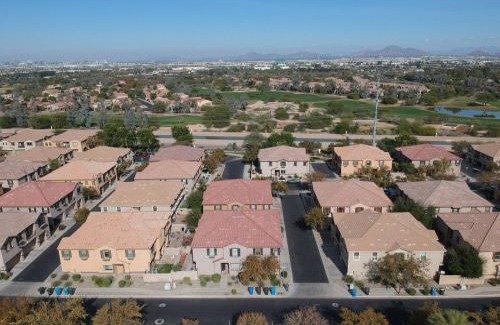 South Mountain House | Oasis at South Mountain Phoenix