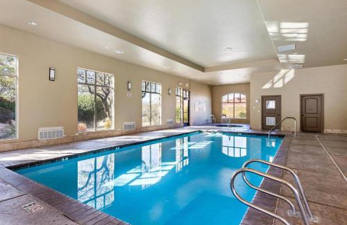 St. George House | Oasis Escape - Resort Amenities