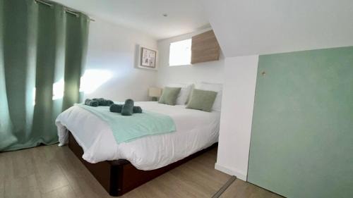 Saint-Pierre - Rene II - Bonsecours Apartment | Oasis - Havre de paix à Nancy avec Jardin et Parking gratuit