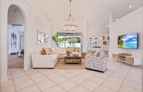 Palm Coast House | Oasis Heated Pool Spa Fenced Yard Bicycles