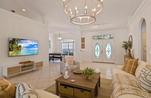 Palm Coast House | Oasis Heated Pool Spa Fenced Yard Bicycles