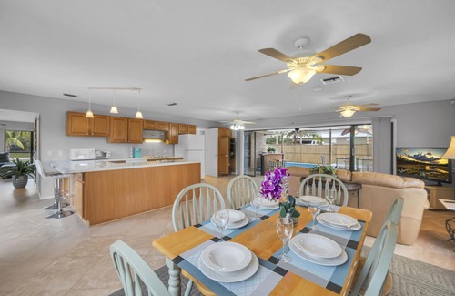 Indian River Estates House | Oasis home 3/2 outdoor paradise, fire pit & relax!